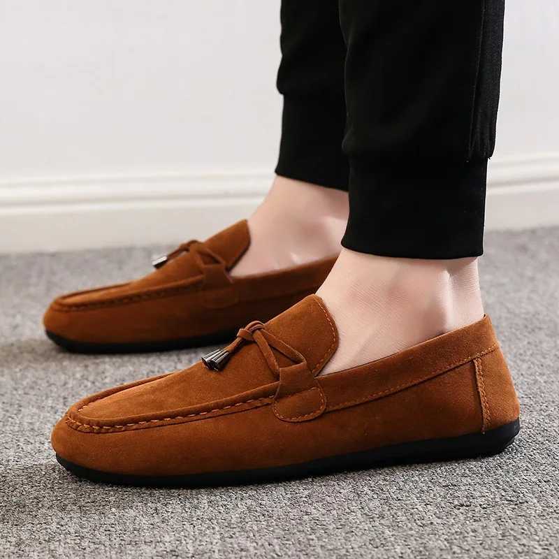 Brand 2019 Fi Summer Style Soft Men Loafers High Quality Genuine Leather Shoes Men Flats Gommino Driving Shoes XJ250614