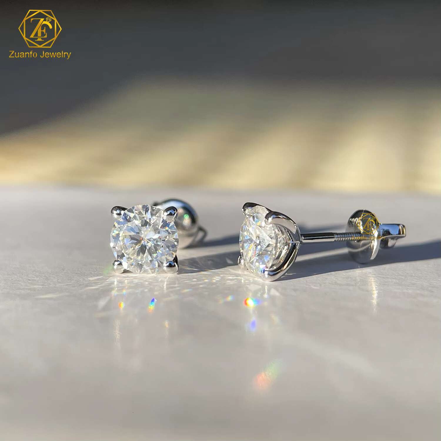 Fine Jewelry S925 Sterling Silver D VVS1 Moissanite Diamond Stud Earrings with Screw Back Luxurious for Women