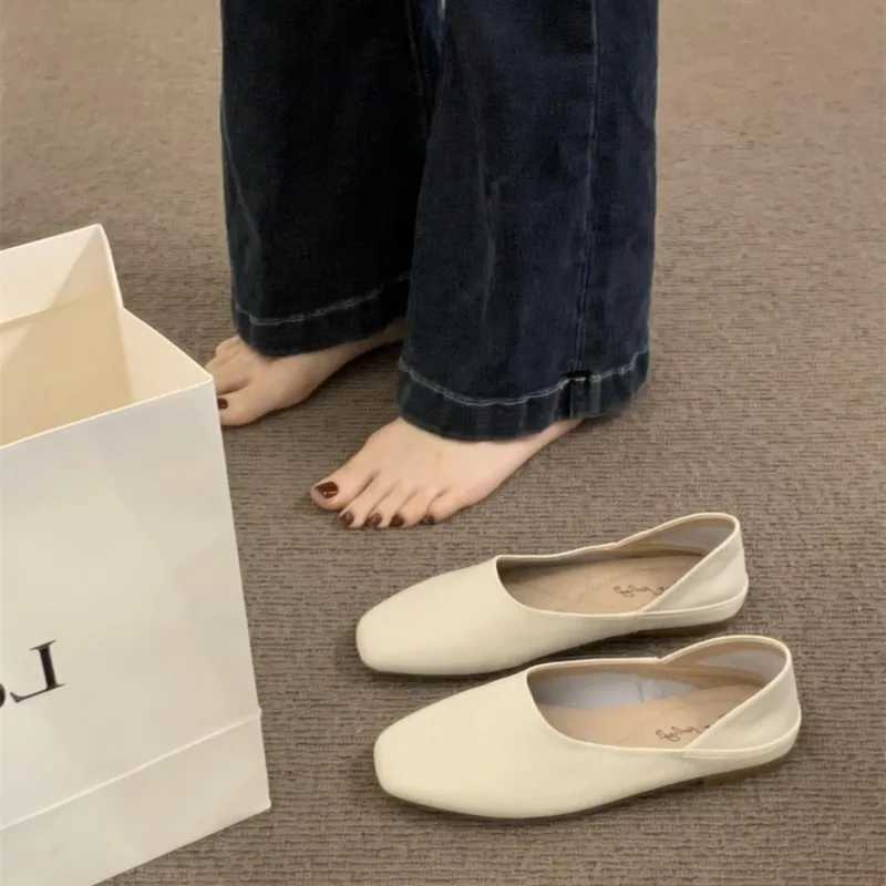 Womens Slip Leather Loafers Spring Autumn Ballet Shoes Ladies Casual Round Toe Cute Flats Nurse Shoes Sneakers XJ250614