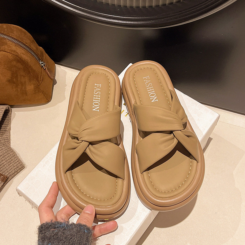 Ddmyoutdoor Trendy Platform Thick Sole For Women Summer Fashion Cross Outdoor Sandals New Beach Slippers Outdoor Shoes