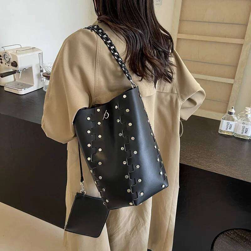 Rivets Designer Large Bucket For Women Purses And Handbags Hollow Out Chain Female Shoulder Messenger Bags Black