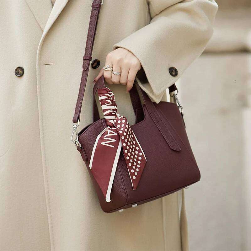 Limited Offer ZOOLER New Women Genuine Leather Shoulder Messenger Bags Purses Top Ladies Cow Skin Bag Crossbody Style #SC1750