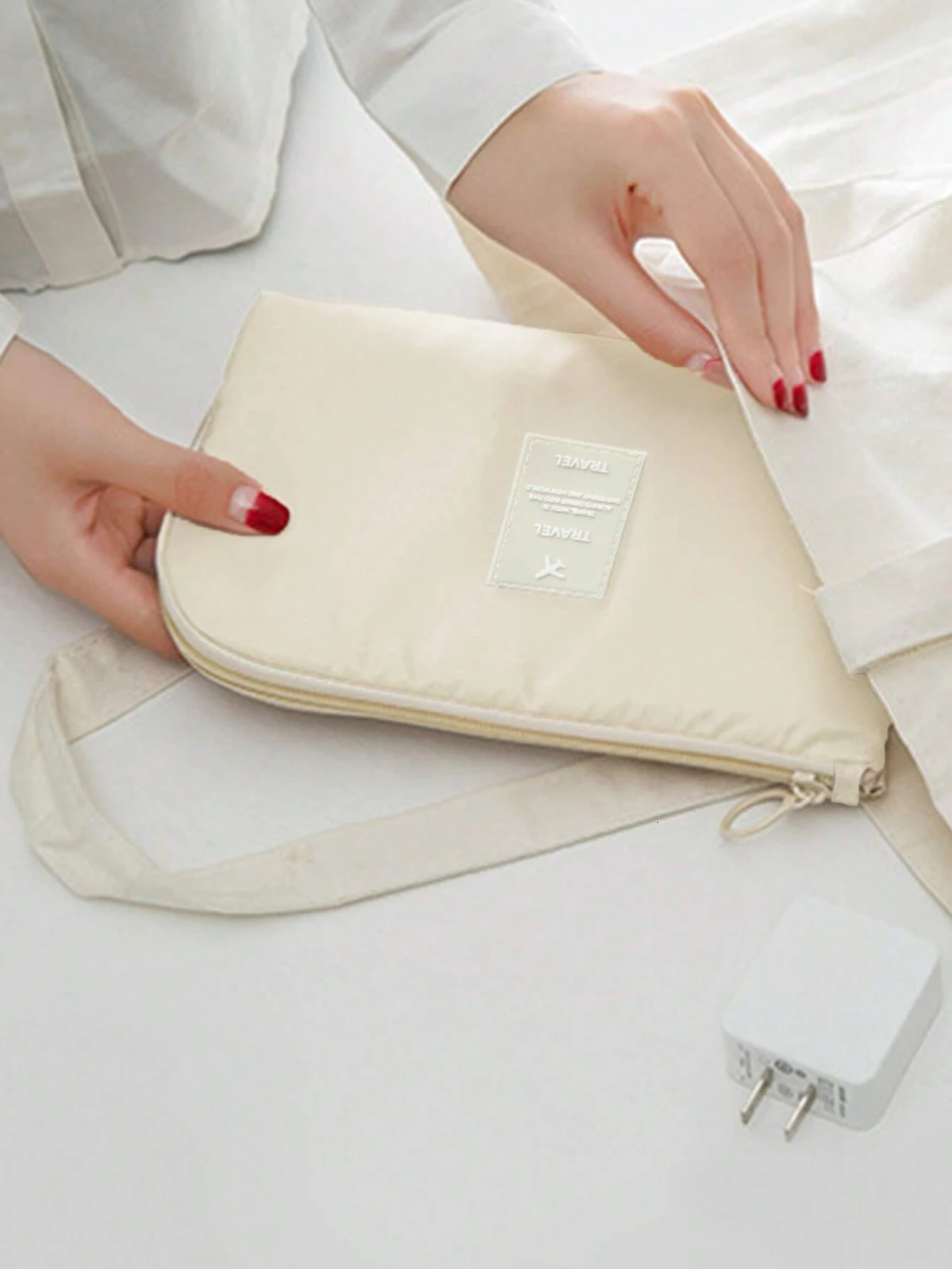 Simple Cosmetic Bag Portable Multifunction Data Cable Storage Travel Mobile Digital Devices USB Line Earphone Organizer 250614