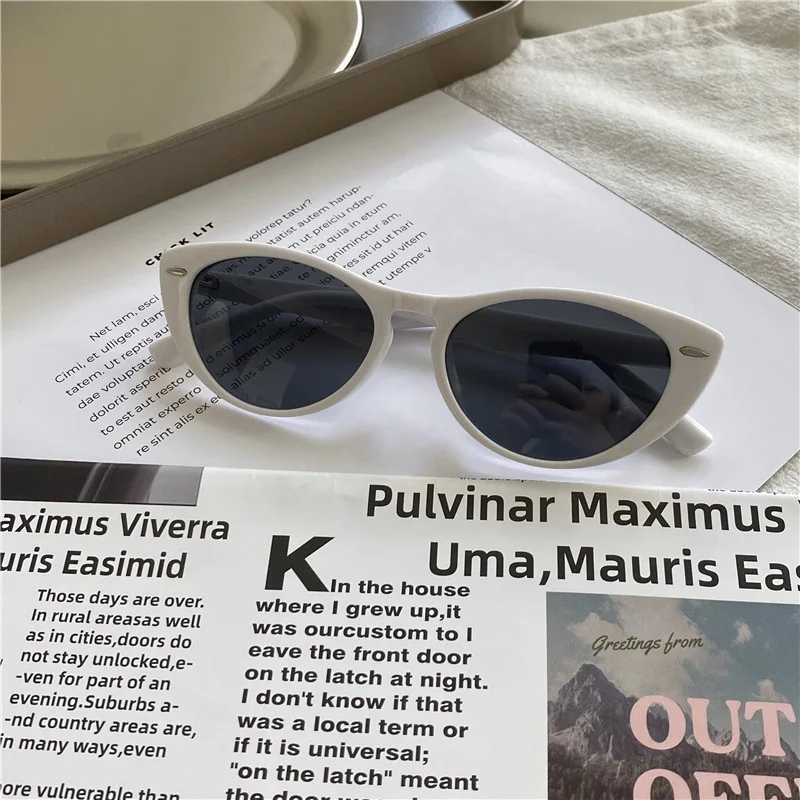 New Vintage Cateye Sunglasses Woman Sexy Retro Small Cat Eye Sun Glasses Brand Round Colorful Eyewear for Female Oculos De Sol Z250614