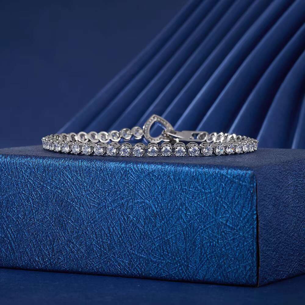 Shinny Moissanite Diamond Bracelet Jewelry Women Accessory S925 Sterling Silver Classic Heart Shaped Charm Bracelet Jewelry