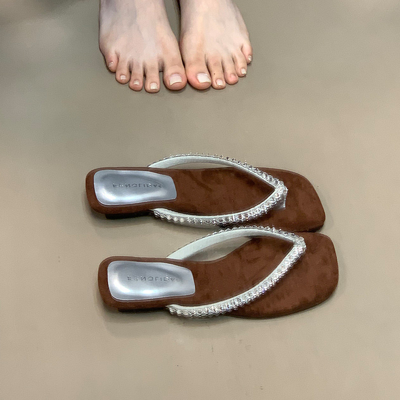 Ddmyoutdoor Flat Toe Clip On For Women Outdoor Wear Summer Soft Sole French Style Small Rhinestone Sandals Outdoor Shoes