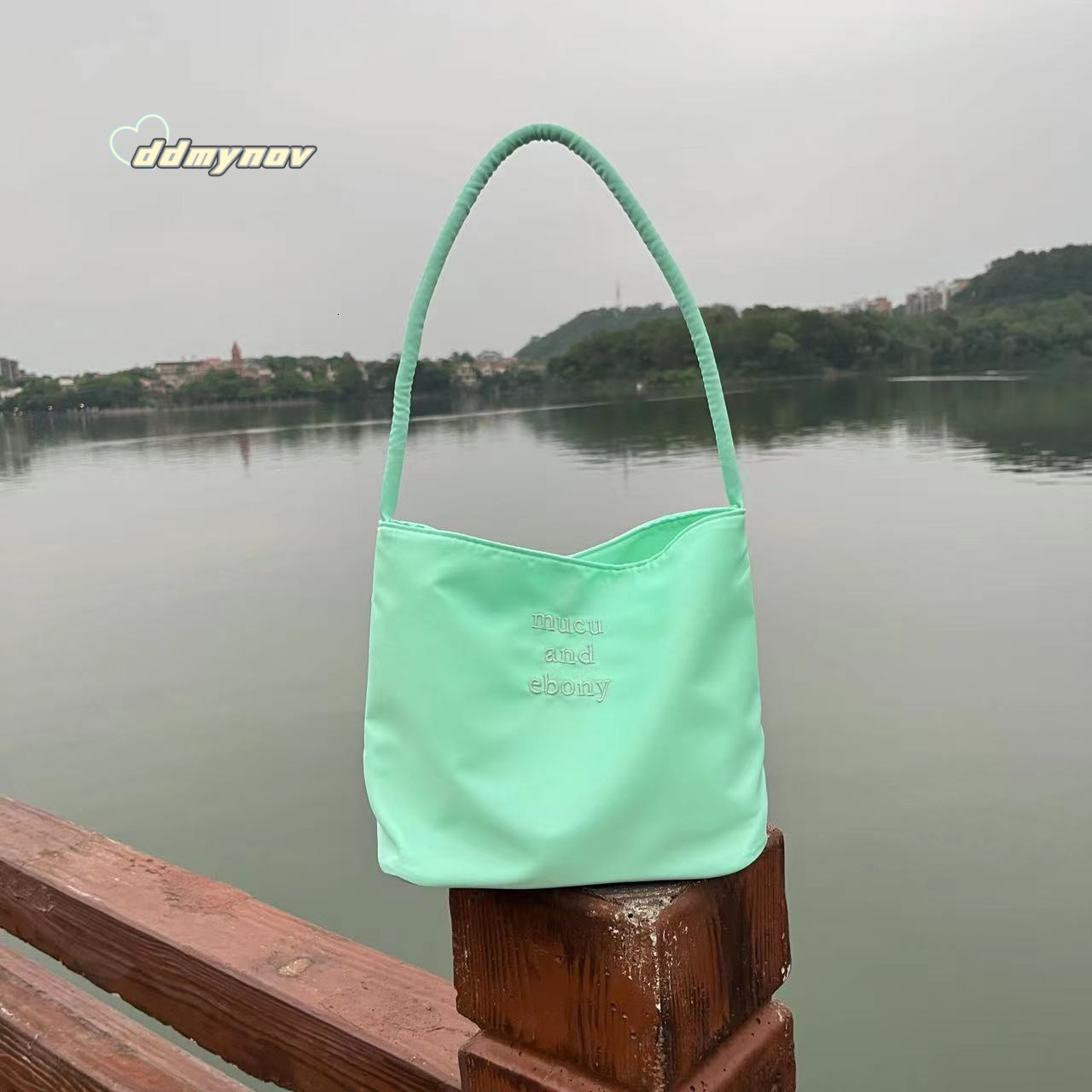 Korean Niche Fashion High-Value Commuter Embroidered Nylon Underarm Casual Versatile Bag Women's Tote Handbag ddmynov