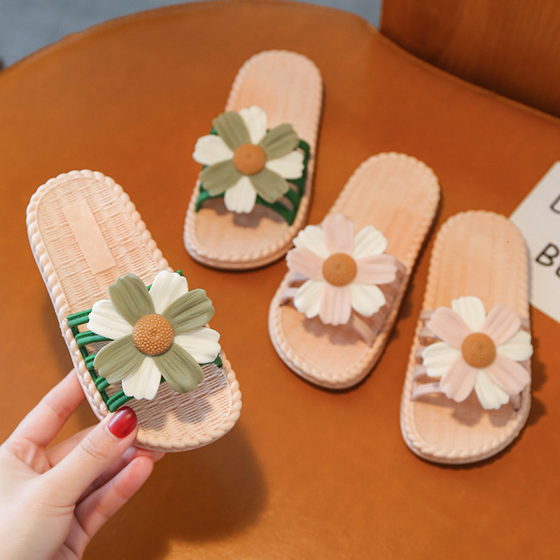 Girl Cute Outdoor All Season Children's Summer Sandals Children's Home Anti Slip Soft Bottom Princess Slippers Designer Shoes