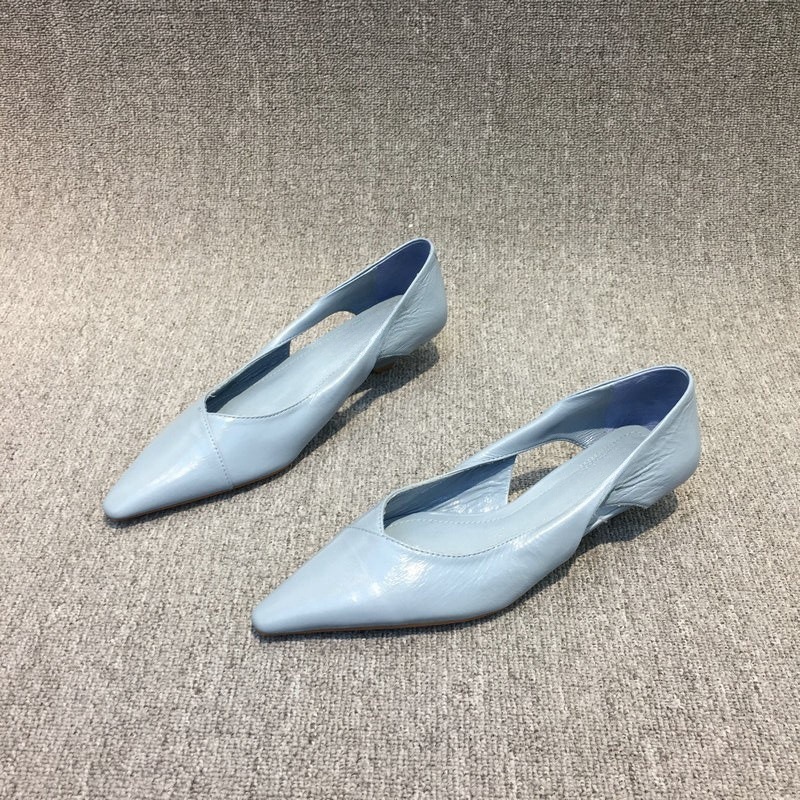 Ddmyoutdoor New Women S Spring And Autumn Low Single Cat Heel Shoes Oil Wax Leather Fashion Comfortable Pointed Toe Hollow Design Outdoor Shoes