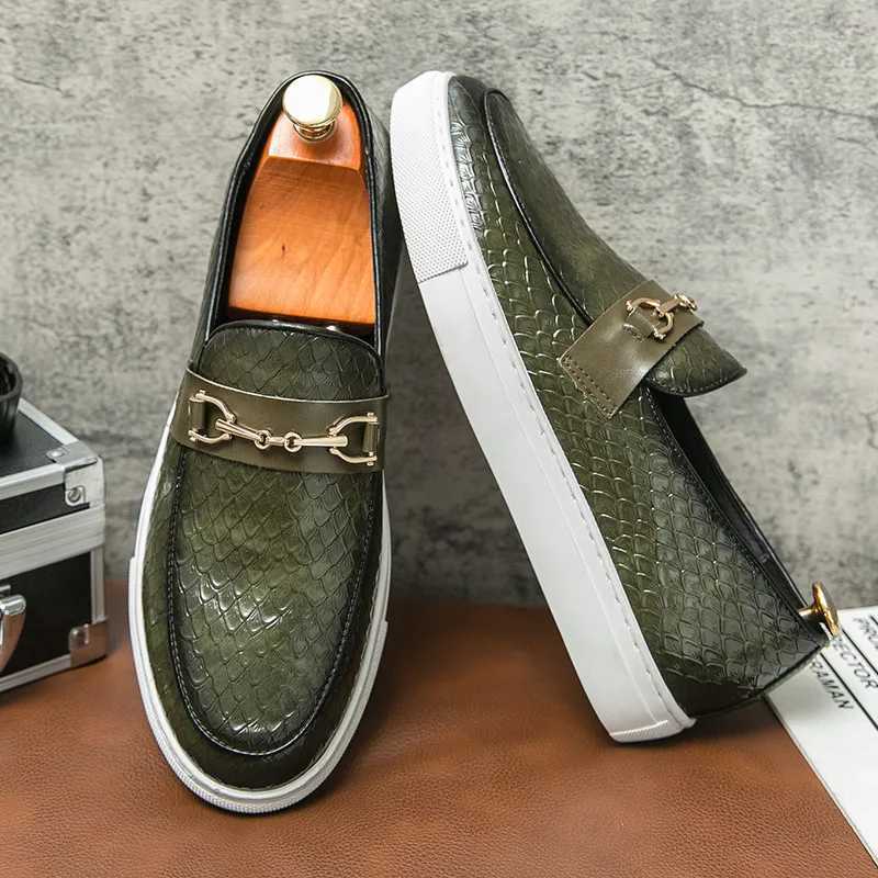 British style Green Leather Loafers Men Fi Business Office Casual Shoes Men Casual Dress Leather Shoes for MenXJ250614