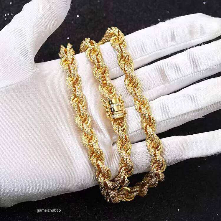 Hot Sale Hand Make VVS Moissanite Dia GRA Certificate 8mm Gold Plated Solid Sier Rope Cuban Link Chain