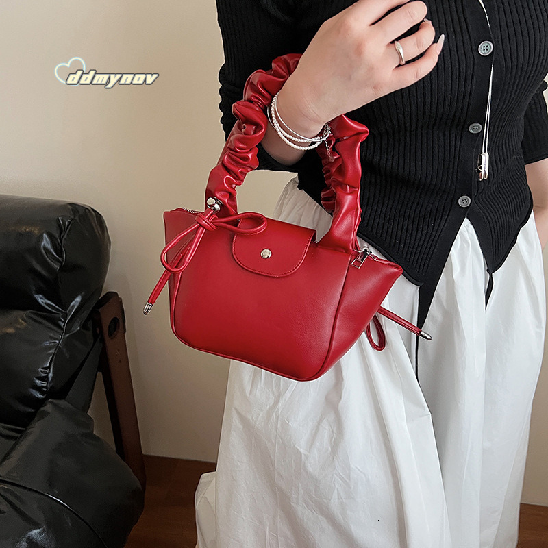 Korean Style Niche Pleated Handbag with Bowknot Bucket for Women 2025 Summer New Single Shoulder Underarm Tote Bag ddmynov