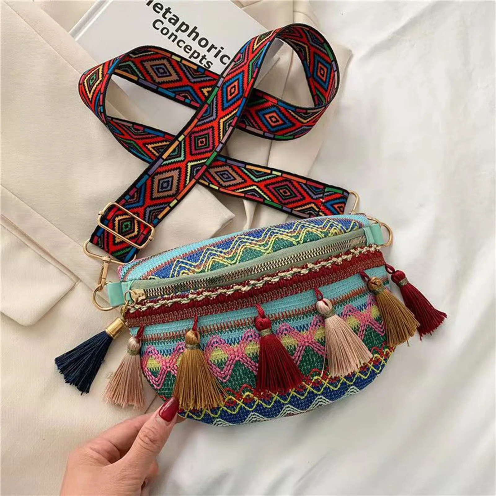 Womens Crossbody Bag Ethnic Style Tassel Decor Diagonal Straddle Feminina Single Shoulder Variegated Color Chest Pouch 250614