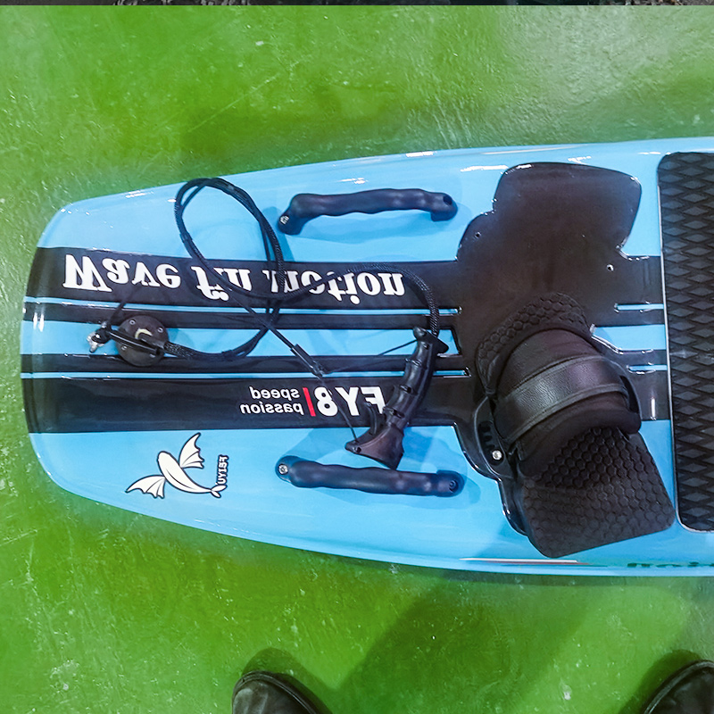 new experience of intelligent surfing electric surfboard takes you to explore the blue ocean of waves