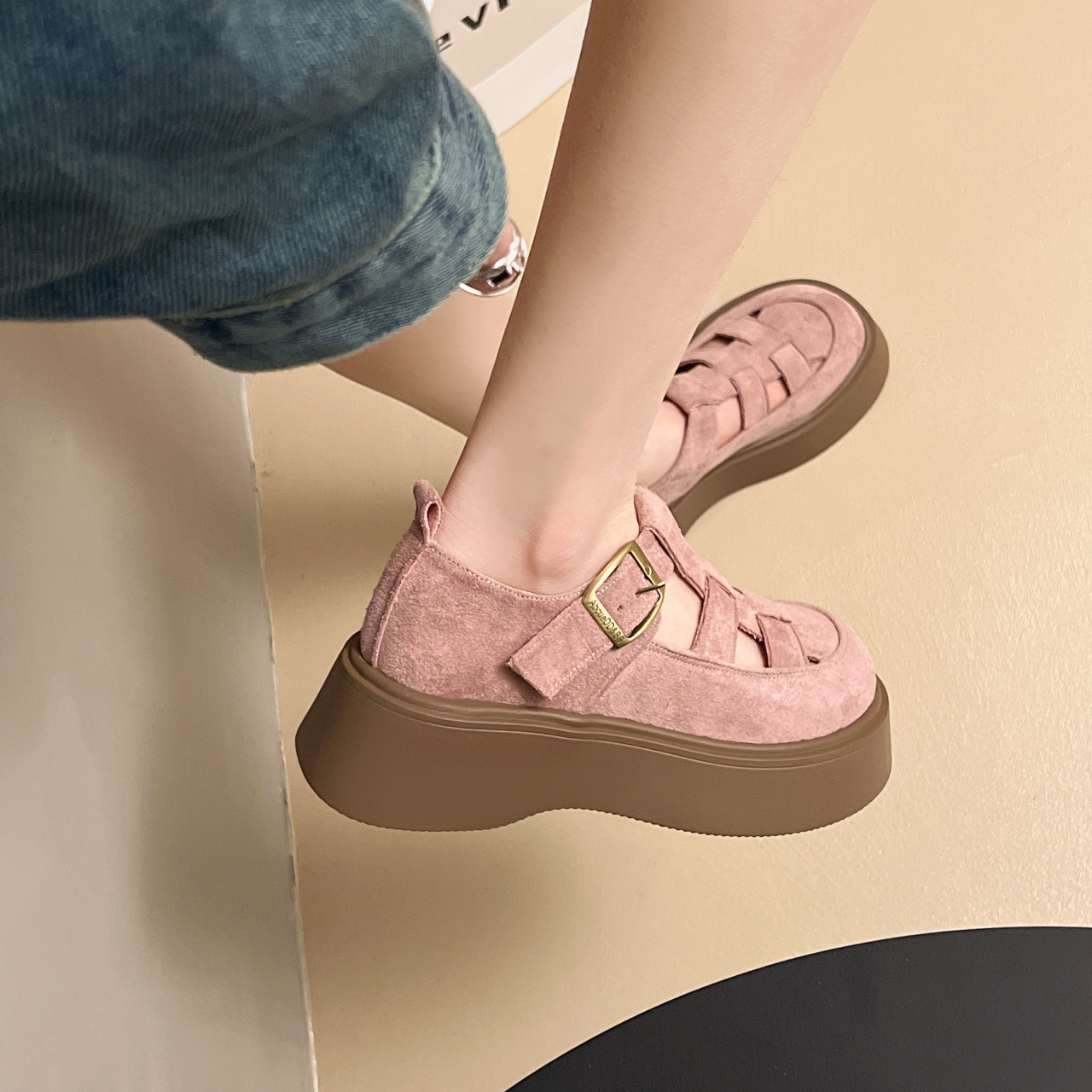 Ddmyoutdoor Summer New Thick Soled Woven Bag Sandals Korean Mid Heel Single Hollow Solid Color Fashion Leather Shoes For Women Outdoor Shoes