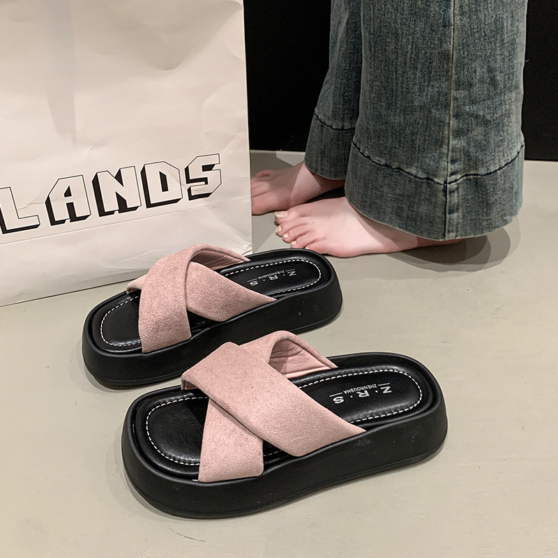 Ddmyoutdoor Thick Soled Women S Summer Outdoor Slippers New Style High End Fashion Wrinkled One Strap Sandals To Match Skirts Outdoor Shoes