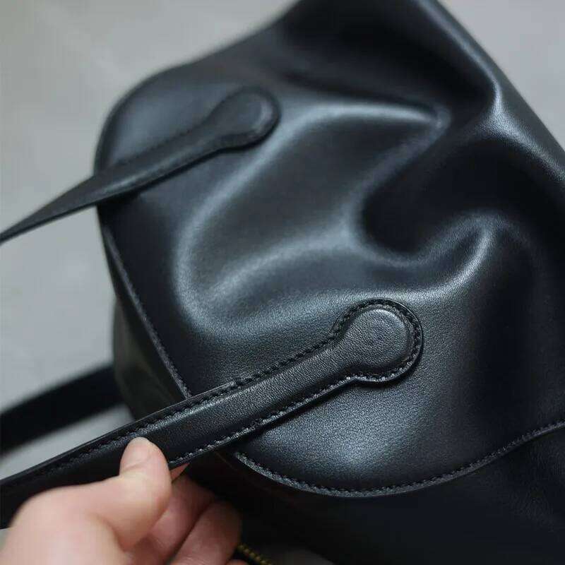 Women Real Leather Handbags Soft Black Versatile Bag Full Grain NAPPA Cowhide Simple Design High Grade Class