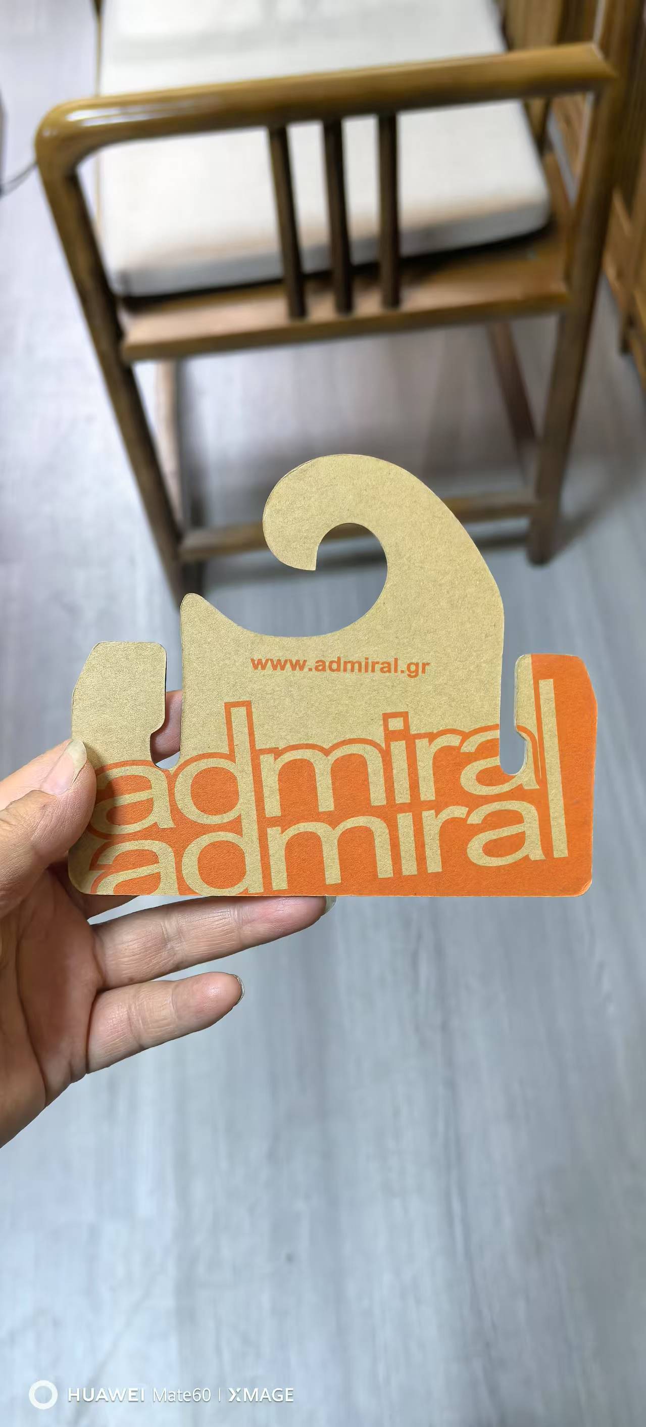 Tailor-Made Compact Hangable Hooks for Handbags