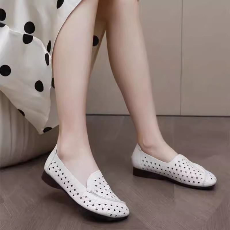 Ddmysports Casual Sandals Hollow Out Women S Soft Sole Single Closed Toe Mid Flat Comfortable Summer New Breathable Hole Leather Shoes Outdoor Shoes