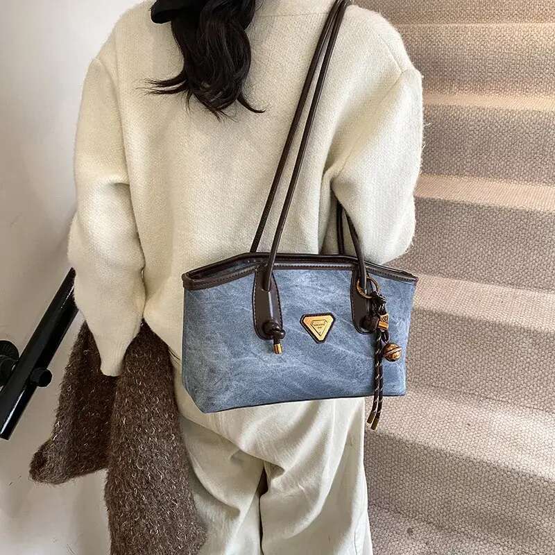 Designer Bag Luxury Bag Shoulder Free Shipping Bags Tote For Women Commuting PU Black Large Capacity Crossbodybag Four Season Universal Strap With Pen