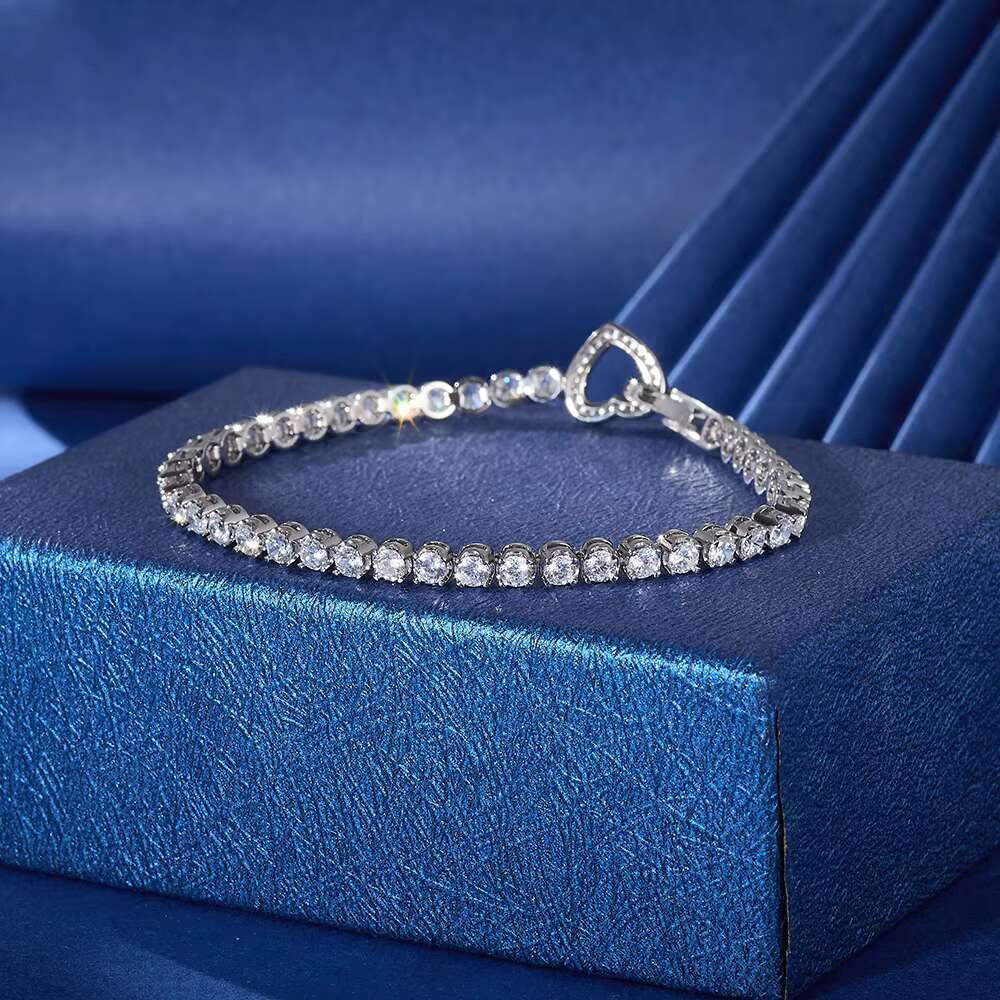 Shinny Moissanite Diamond Bracelet Jewelry Women Accessory S925 Sterling Silver Classic Heart Shaped Charm Bracelet Jewelry