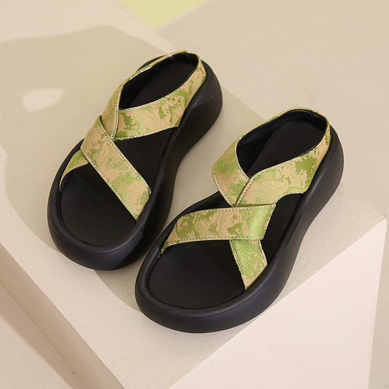 Ddmyoutdoor Women S Summer New Thick Soled Outdoor Beach Sandals Fashionable Maternity High End One Strap Slippers Outdoor Shoes