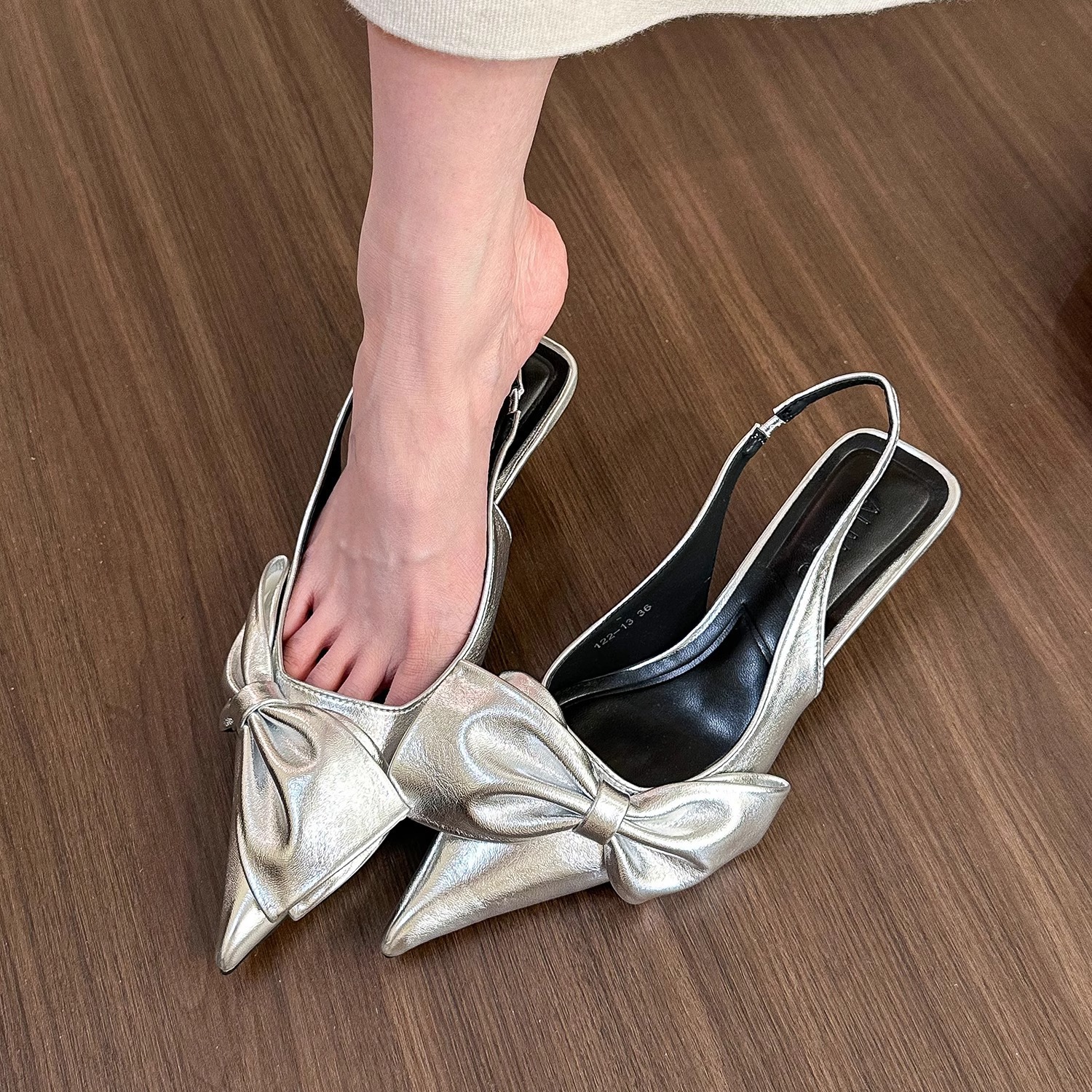 Ddmyoutdoor French Style Silver Bowknot Elegant Single Shoes For Women Spring New Low Heel Backless Shallow Mouth Closed Toe Sandals Outdoor Shoes