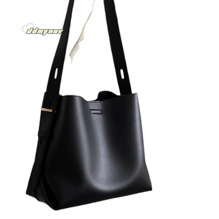 Bucket 2024 Niche Design New Women's High-end Commuter Tote Large Capacity Shoulder Crossbody Bag ddmynov