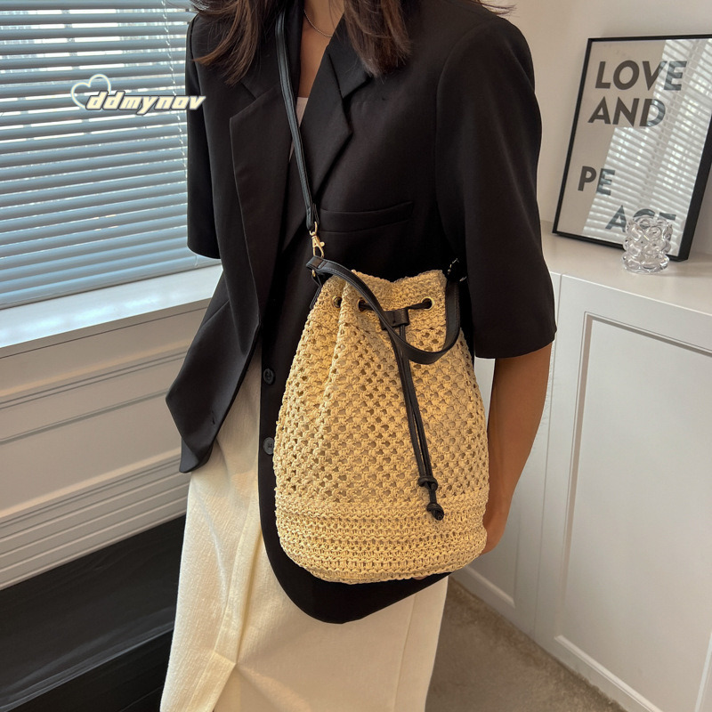 New Fashion Trend Bucket Summer Niche Versatile Woven Beach Bag Single Shoulder Crossbody Handbag for Women ddmynov