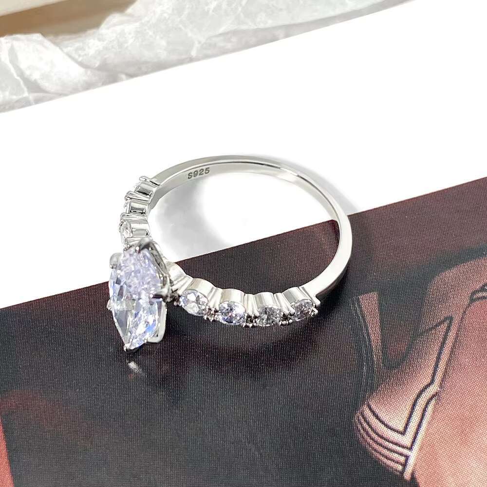 Factory Wholesale Price Vintage 925 Sterling Silver Fine Jewelry VVS D Marquise Cut Moissanite Diamond Wedding Rings for Women