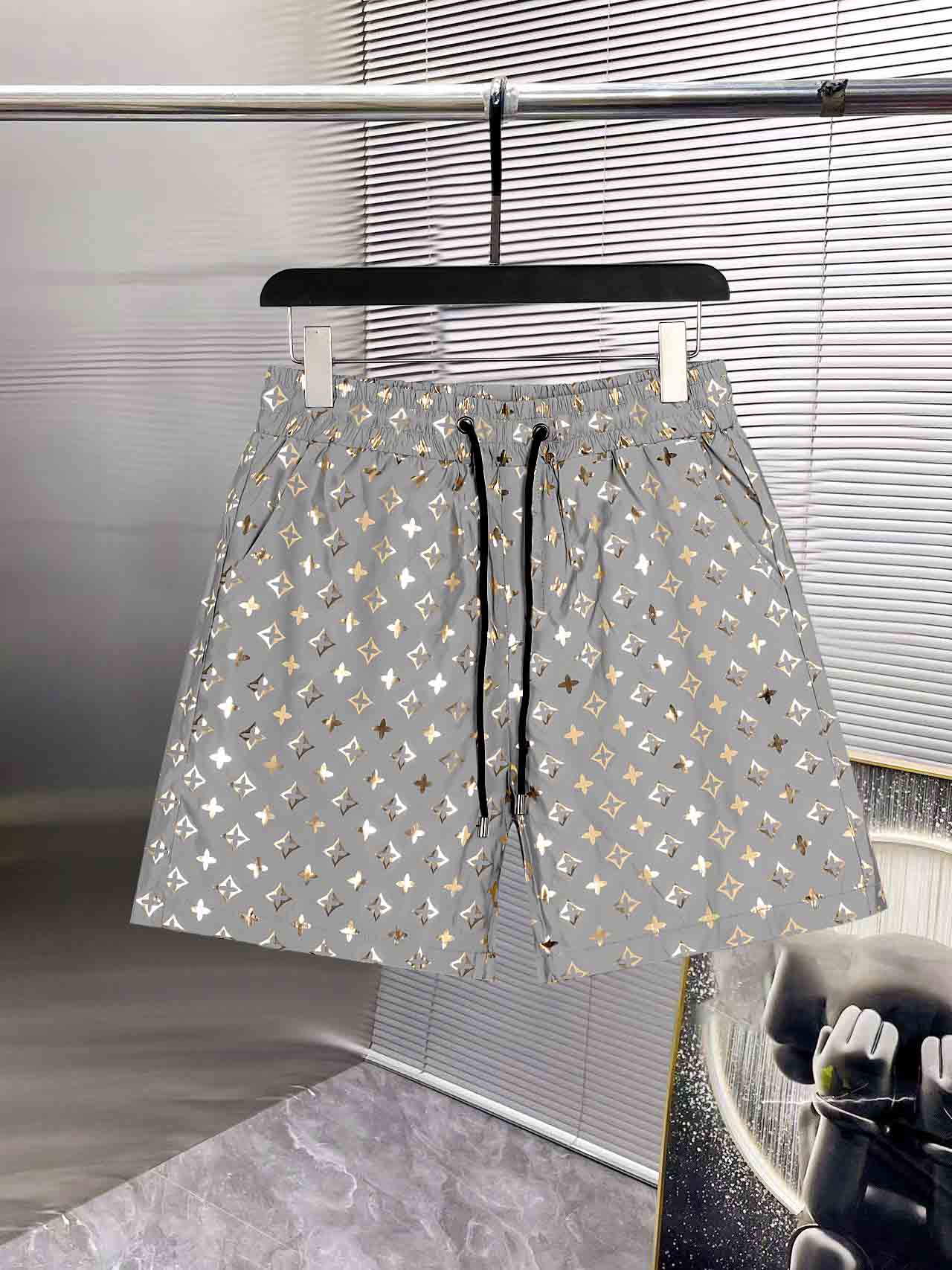 2025 Mens Designer Swimming Trunks Tshirts Fashion Colored letters Swim Trunks Quick Drying SwimWear Swim Shorts Summer Bathing Suit Beachwear Board Beach Shorts