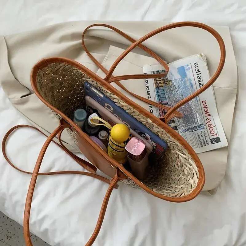 Designer Bag Straw Handbags Hot Woven Beach Tote Women Large Capacity Summer Crossbody Bag Fashionable Korean Luxury Bag Style Handbag Lightweight For