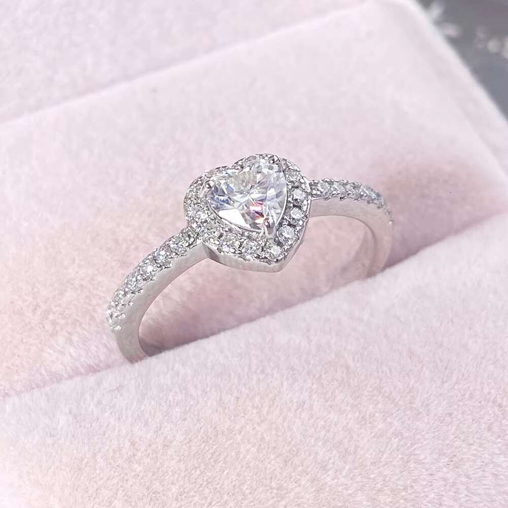 FOXI Real 925 Sterling Silver Heart Diamond Eternity Diamond Ring Custom Colored Wedding Band Engagement Rings Jewelry for Women