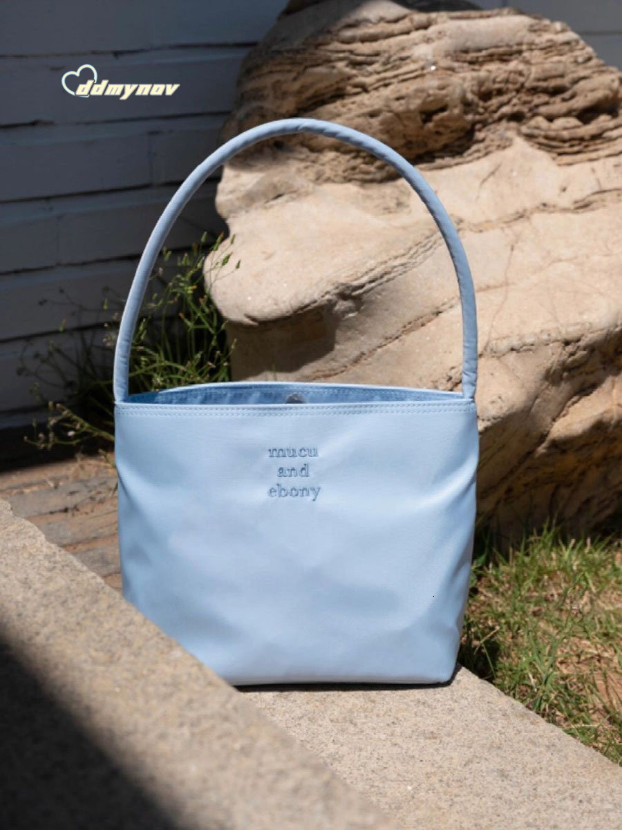 Korean Niche Fashion High-Value Commuter Embroidered Nylon Underarm Casual Versatile Bag Women's Tote Handbag ddmynov