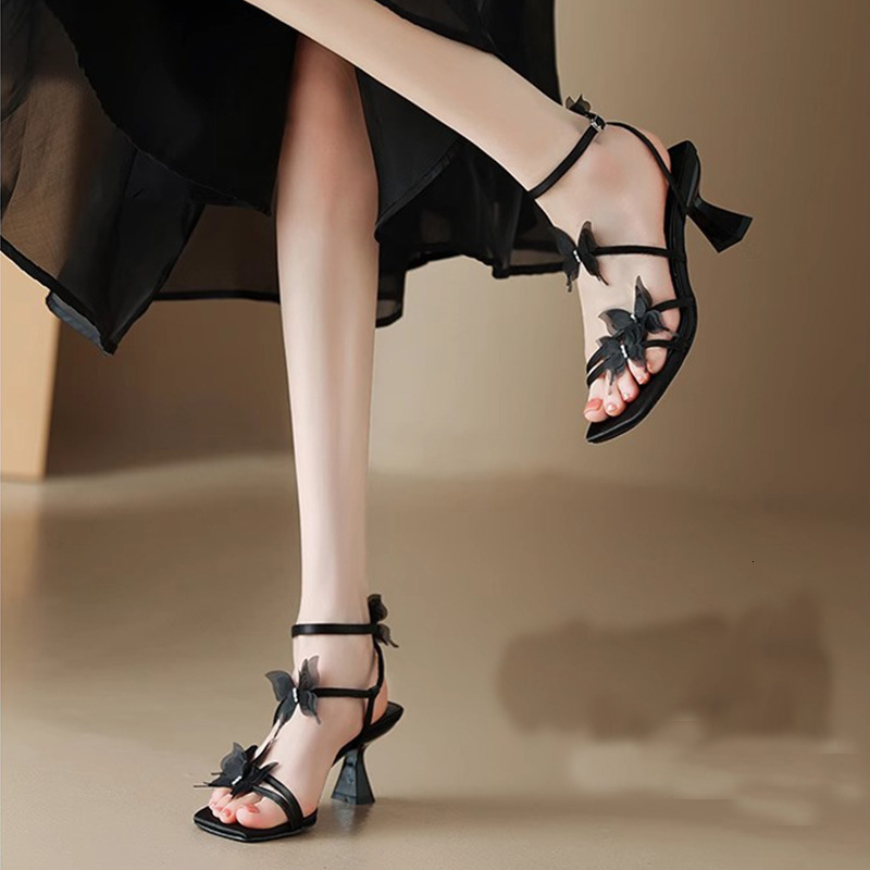 Ddmyoutdoor New Roman Thin Straps French Style White Strappy Sandals With Chunky Heels Fairy Shoes Summer Gentle And Suitable For Dresses Outdoor Shoe