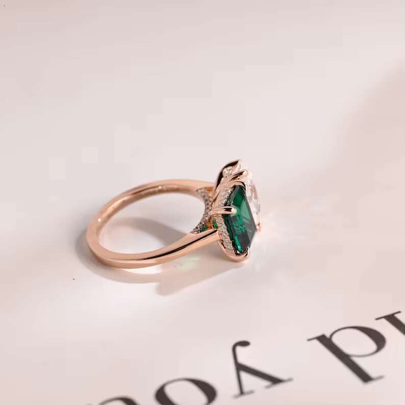 Custom Toi Et Moi 14K Rose Gold Lab Grown Emerald Pear Cut Clear Moissanite Engagement Ring Womens Double Stone Wedding Rings