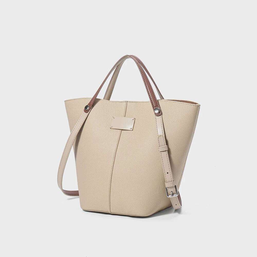 Large Capacity Women 2025 New Bucket bag Retro Genuine Leather Tote Ladies Elegant Handbags Woman Shoulder Bag
