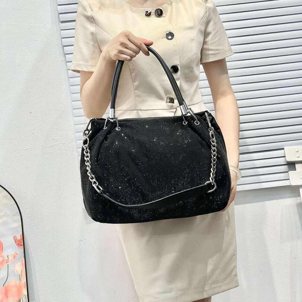 Elegant Lady with Rhinestones Fashion Chain Single Shoulder Crossbody Versatile Exquisite Handbag Water Diamond Tote Bag