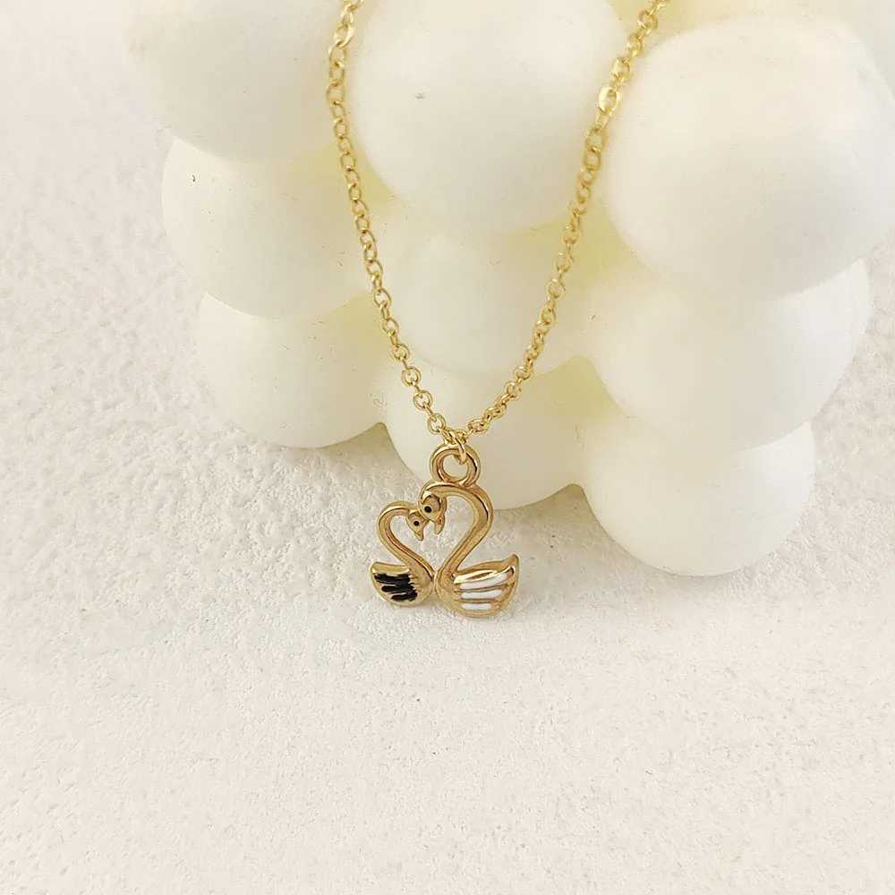 New SWAn badge fashion stainlESS steel pendant enamel necklace exquisite Valentines Day gift Z250614