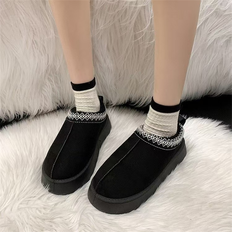 hot free shipping designer slippers for woman winter new Indoor outdoor wear warm vintage casual Snow boots black white brown Plush sandals