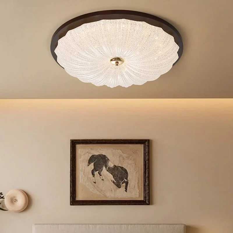 French Retro Solid Wood Bedroom Lamp Creative Shell Ceiling Lamp High-end Sense Full Spectrum Eye Protection Room Ceiling LampXJ2500613