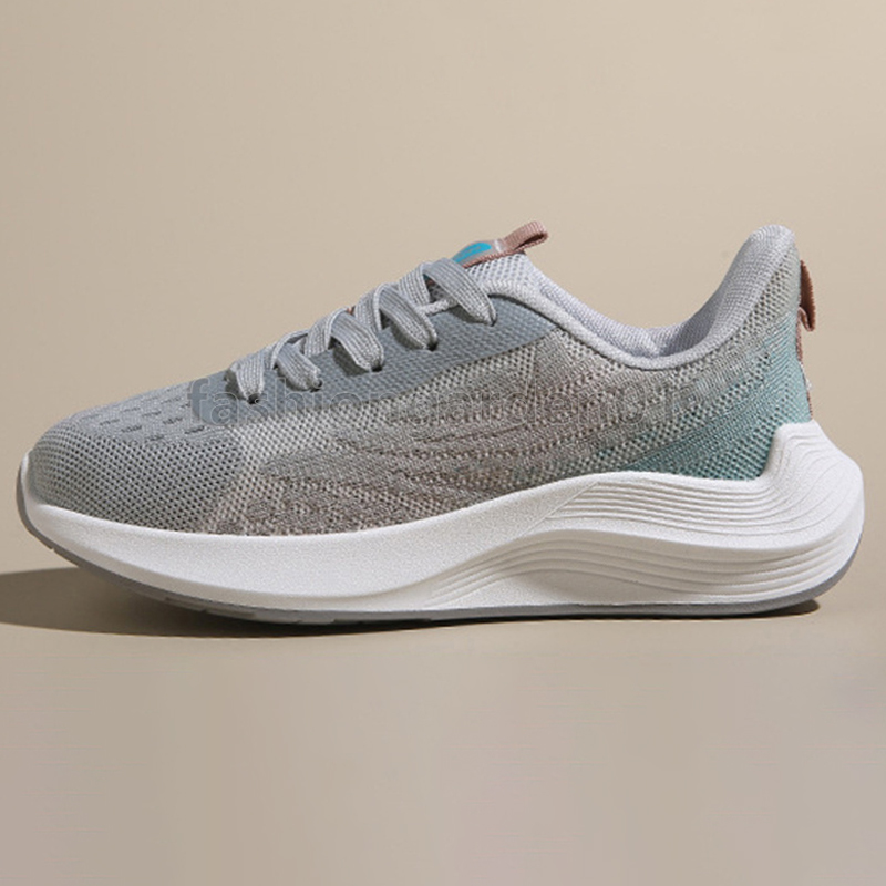 2025 Casual sneakers womens trainers Breathable women shoes flying Weaver Mesh light Walking Fashion Comfort Wearproof Sport designer shoes