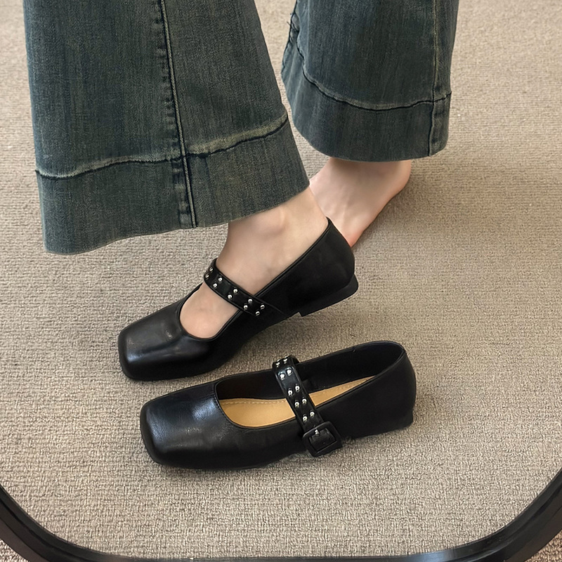 Ddmyoutdoor Low Heel Square Toe Mary Jane Belt Buckle Spring Autumn New Flat Rivet Small Leather One Strap Single Shoes Outdoor Shoes