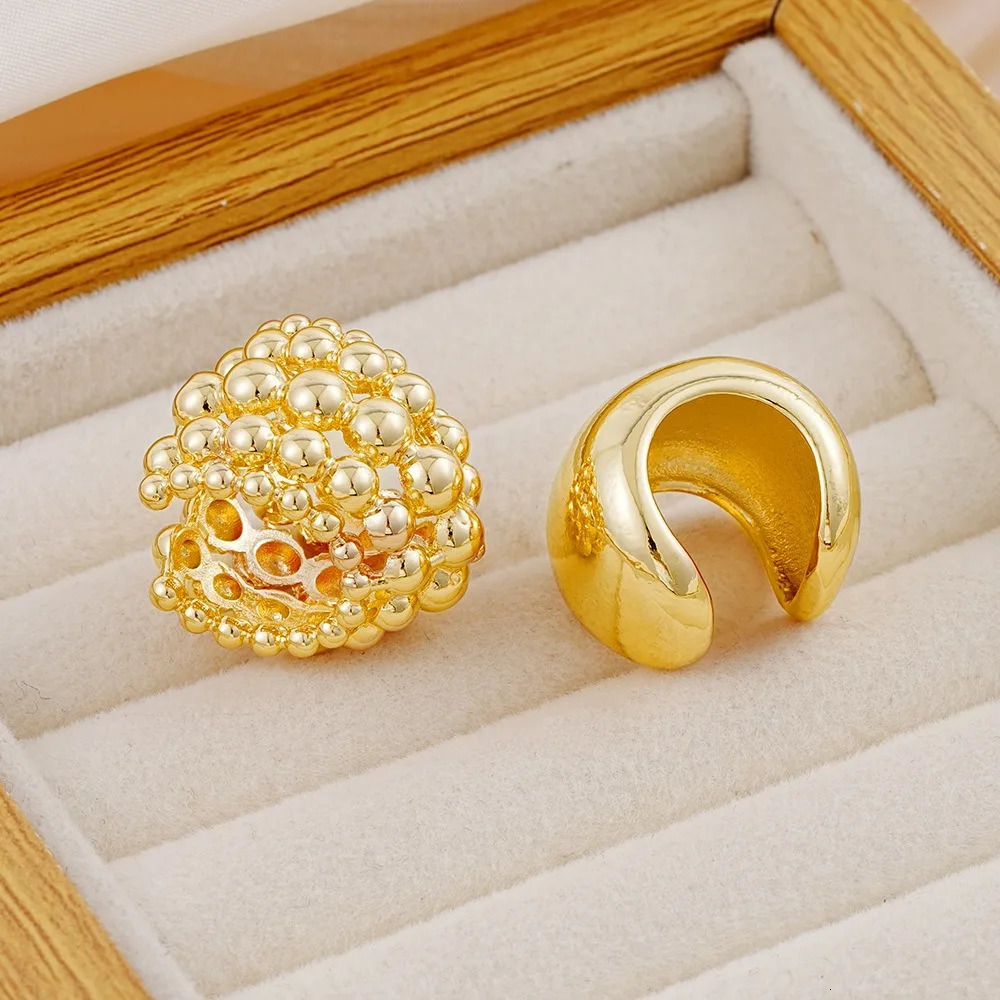 2pcs Set Personality n C-shape Multilayer Beaded Clip Earrings for Women Charm Piercing Hip Hop Rock Ear Cuff Jewelry 250610