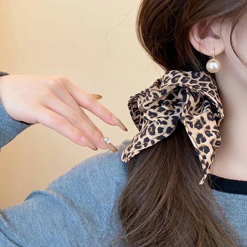 Square Large Black White Checkered Striated Leopard Print Bowknot Heart Intestine Hair Ties for Women Fashion Temperament Scarf