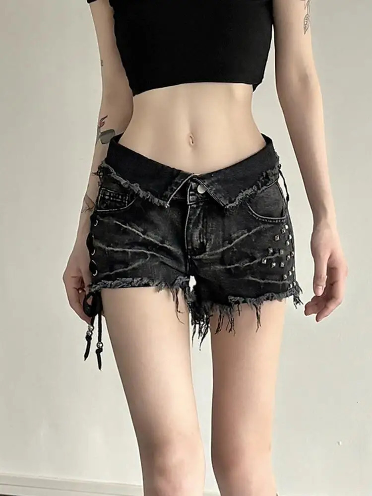 Punk Style Rivet Stitching Denim Shorts Black Low Rise Skinny Lace-Up Short Jeans Women Gothic Streetwear Y2K Distressed Shorts 250613