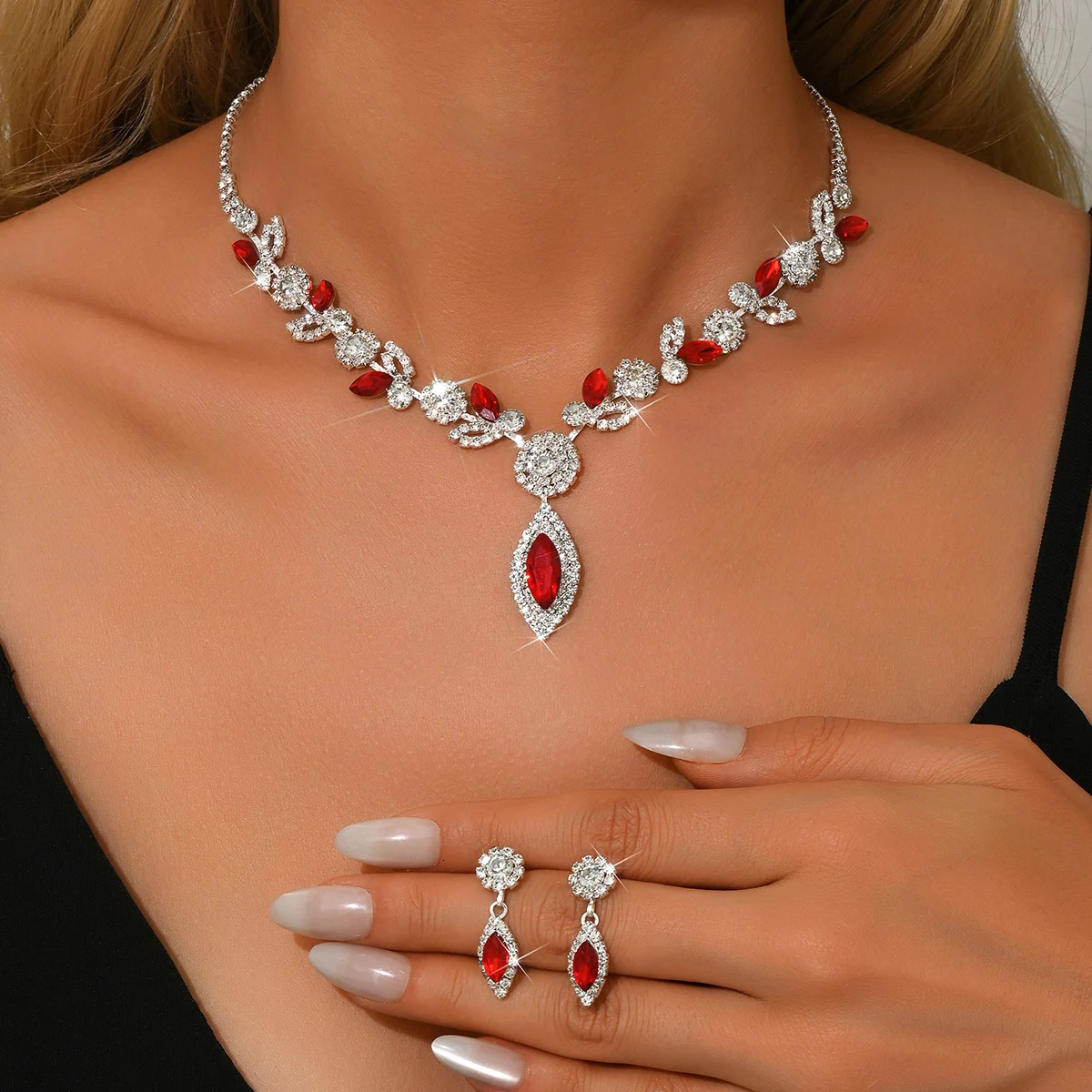 4PC Womens Fashion Waterdrop Leaf Necklace Earrings Bracelet Jewelry Set Suitable for Wedding Party Festival Gifts 250609