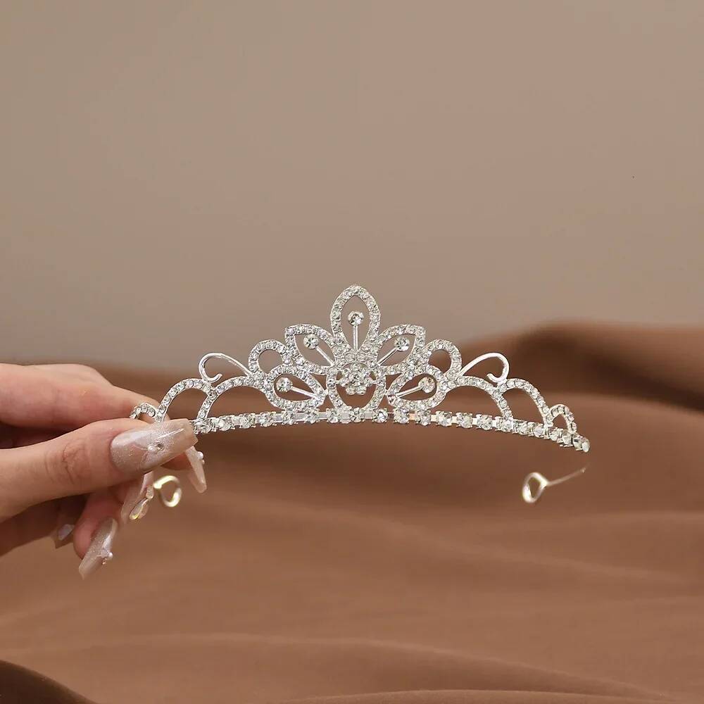 Mini Crowns Comb Crystal Bridal Tiaras For Girls Rhinestone Pearl Wedding Birthday Party Children's Hair Accessories
