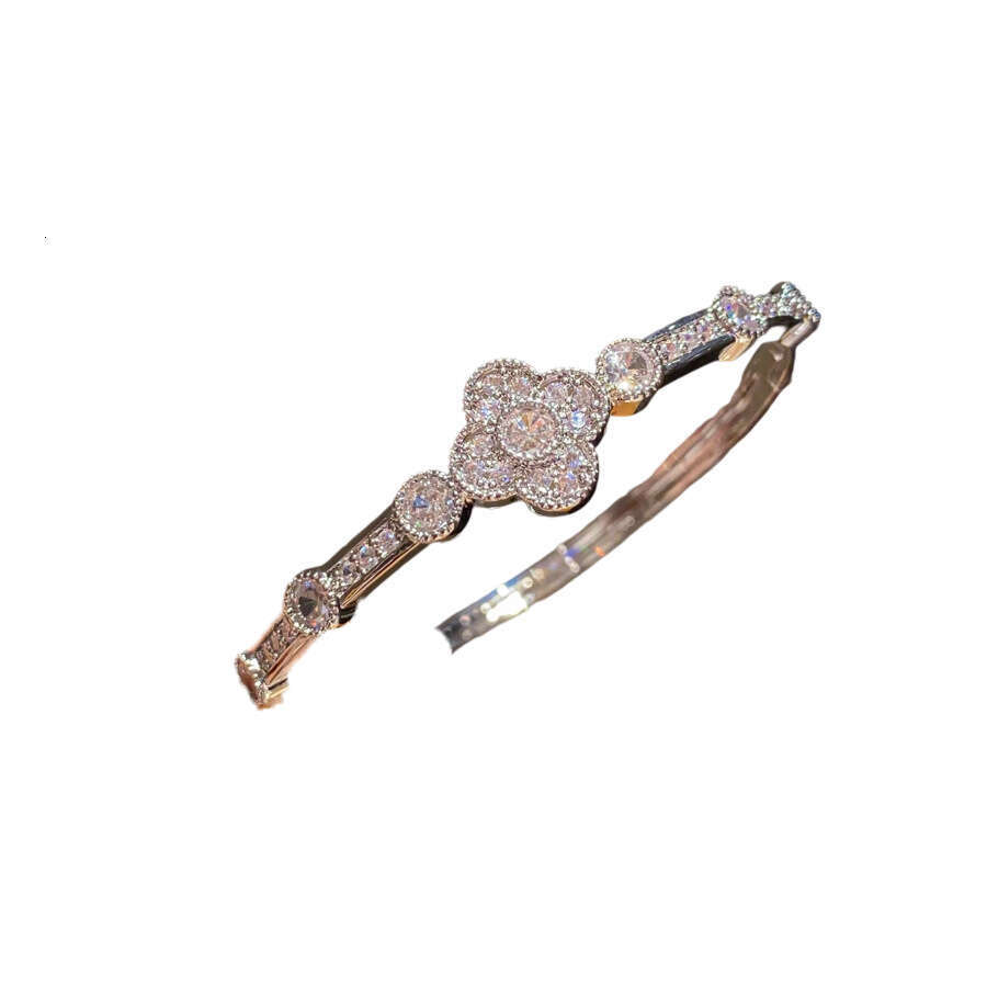 Luxury Jewelry Designer Bracelet for women clover chain Zircon Flower Rhombus Ring Elegant Versatile Trendy Bracelet Fashion High-end Sense Jewelry fo