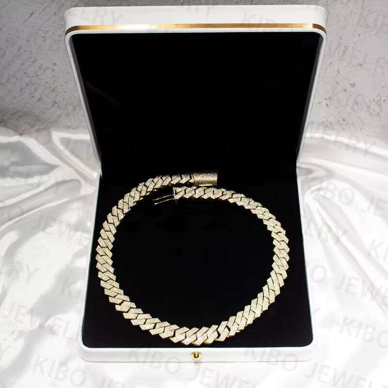 4 Rows Hip Hop Prong Setting Cuban Link Chain VVS Moissanite Dia Necklace